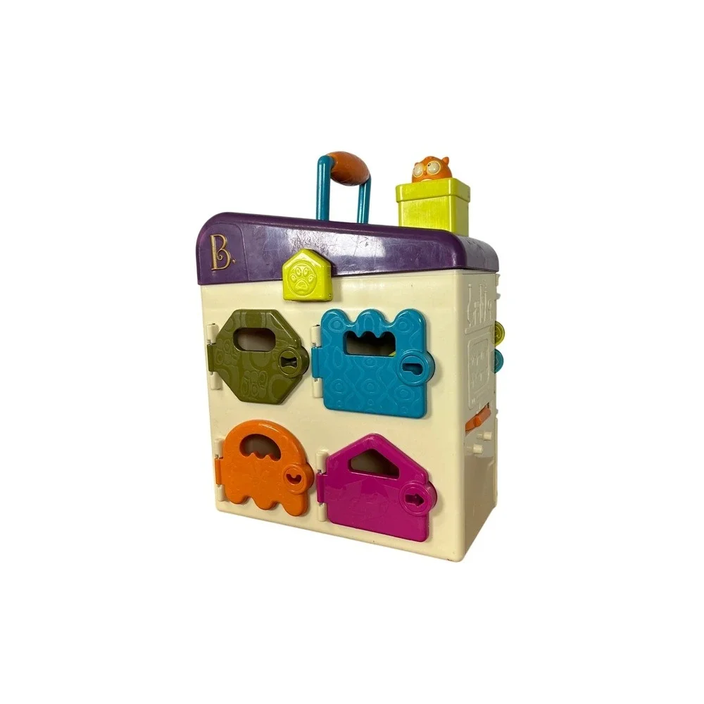 B. Toys Pet Vet Clinic Toy Animal Hospital Purple Cream BX1229Z Replacement Part